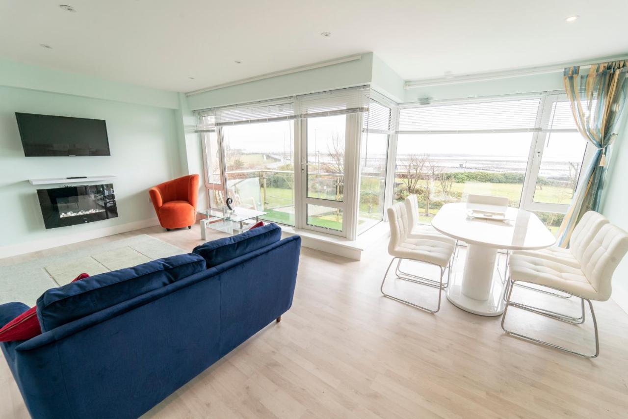 Luxurious Seaside Apartment 戈尔韦 外观 照片